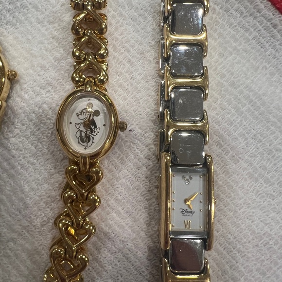 Used Disney watch lot - Picture 2 of 6